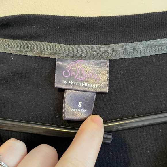 *2 for $10* oh Baby Maternity top - Picture 2 of 2